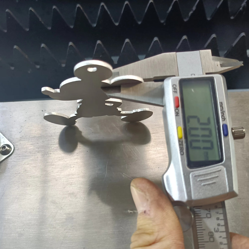 Endüstriyel Sınıf 1kw 1.5kw 2k - Industrial Grade Laser Cutter incelemesi ve fiyatı